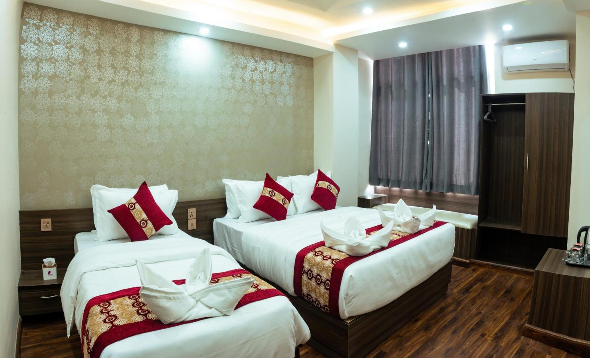 Kusum Airport Hotel Κατμαντού Εξωτερικό φωτογραφία